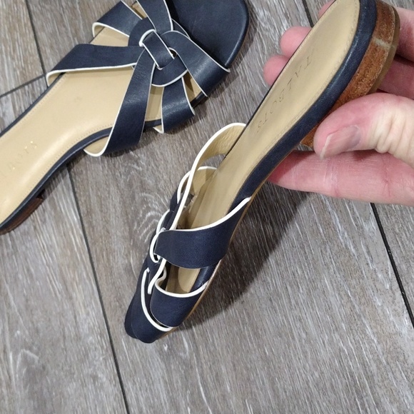 Talbots blue knot leather sandals. Size 7.5 - Picture 6 of 11